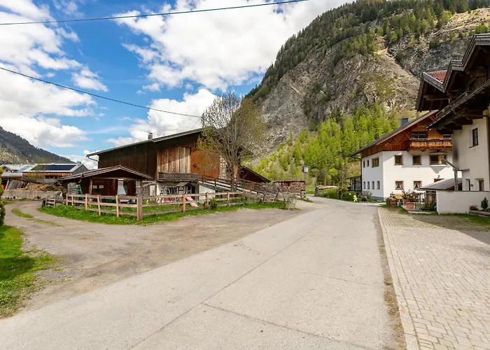 Schweizerhof Ringelblume * Huben (Imst)